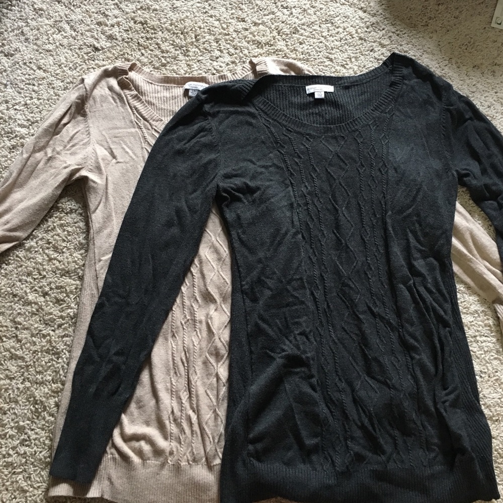 Bundle of Maternity sweaters
