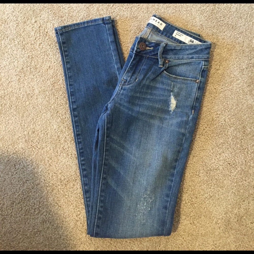 Bullhead denim Co. Skinny jeans.