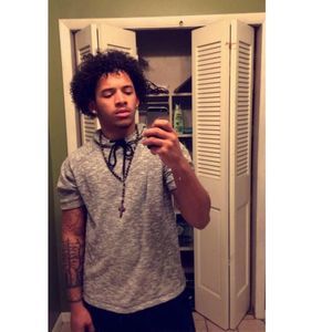 Meet your Posher, Gil