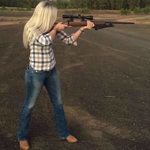 Meet your Posher, Cydney