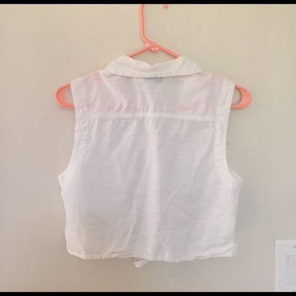 BDG cropped front tie white tank - Picture 4 of 4