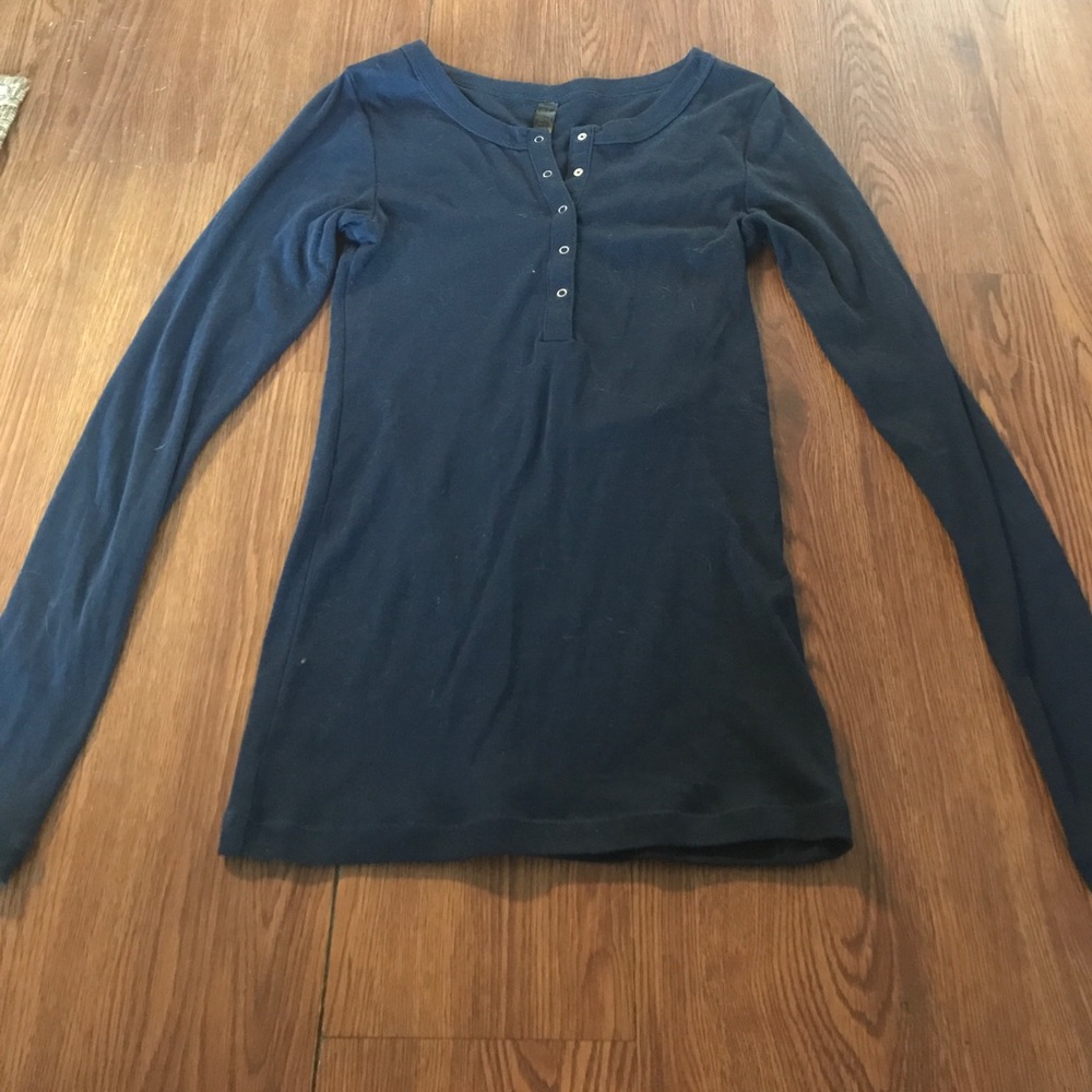 Tee Shop quarter button long-sleeve top