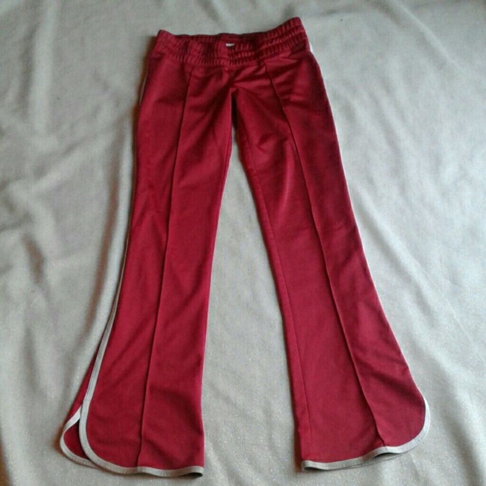 Athletic pants
