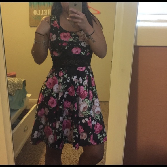 Vintage dress - Picture 2 of 3