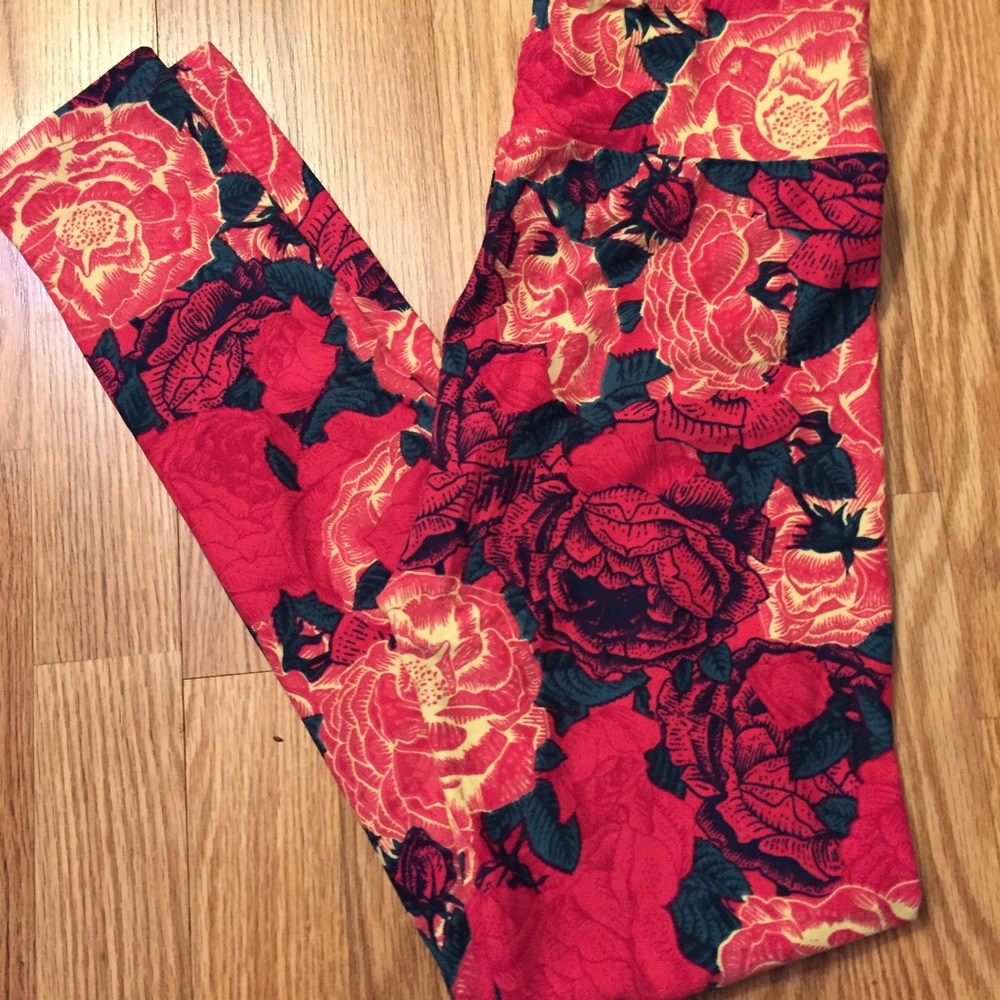 One Hour Sale! Rose Lularoe Leggings