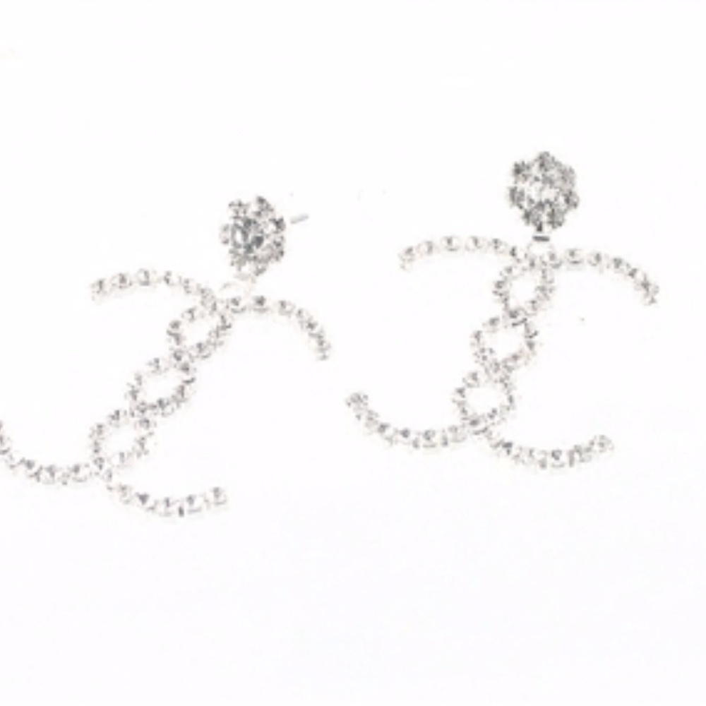 💋💞 Fabulous Double C Loop Rhinestone Crystal Earrings - Picture 3 of 3