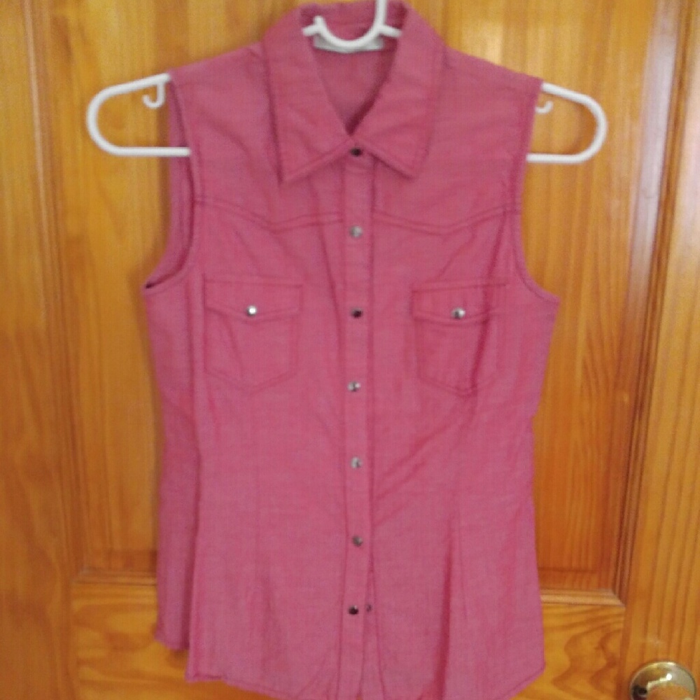 New. vest. Shirt. blouse.top. size 0-2