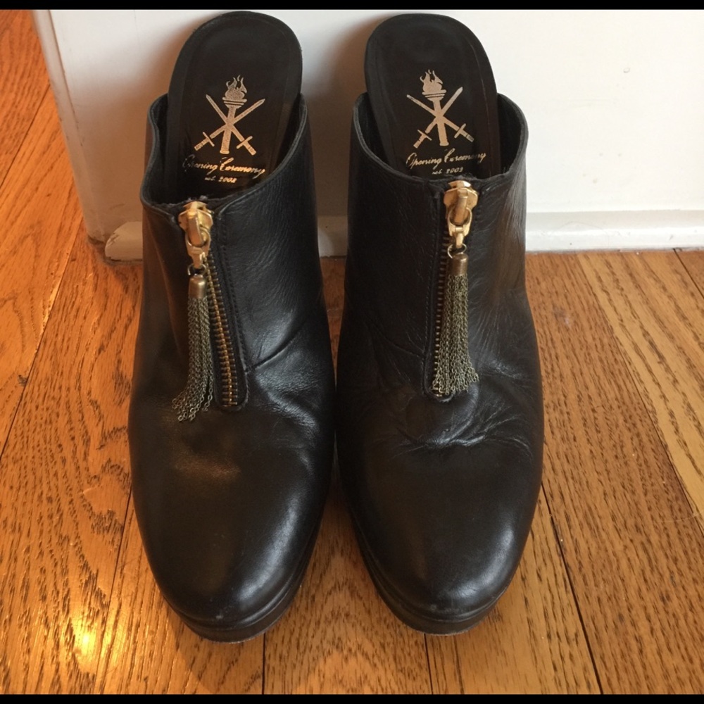 Opening ceremony Clogs