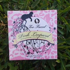 Brand NEW TOO FACED pink Leopard bronzer