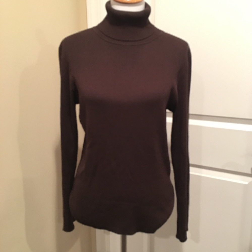 100% silk brown ribbed turtleneck sweater