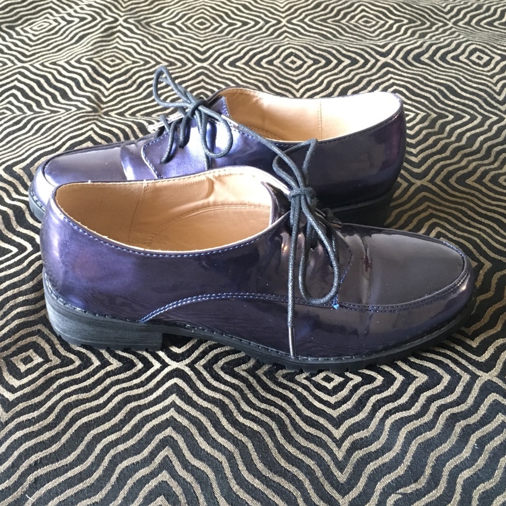 Patent leather loafers