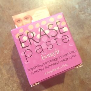 Benefit erase paste Medium 2
