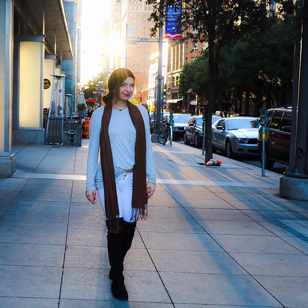 Meet your Posher, Erna