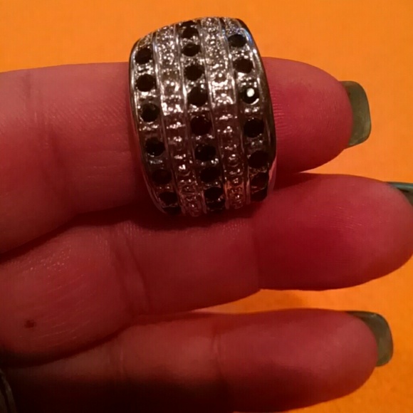 Stretchable Ring - Picture 2 of 4