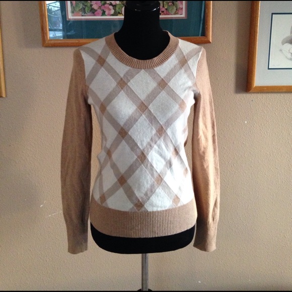 Banana Republic Sweaters - Banana Republic argyle sweater