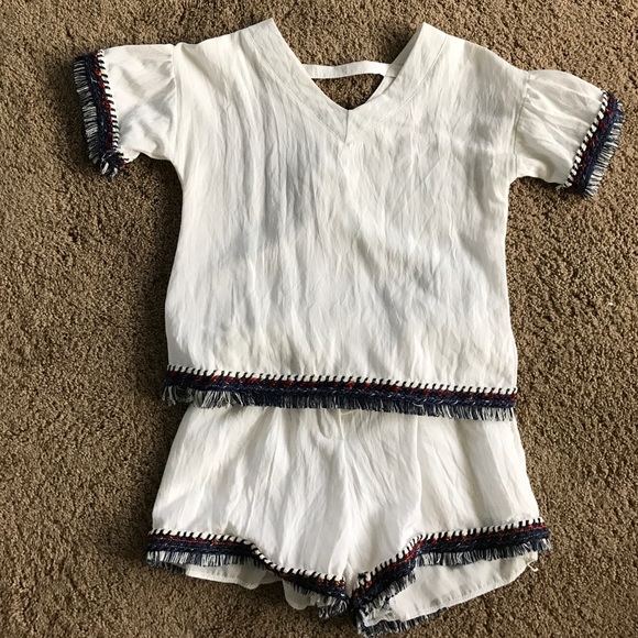Other - Cute two piece outfit