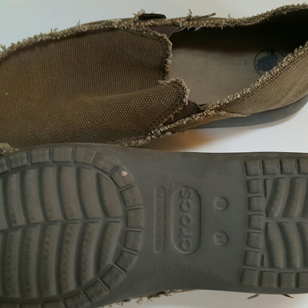 Crocs slip ons, Santa Cruz