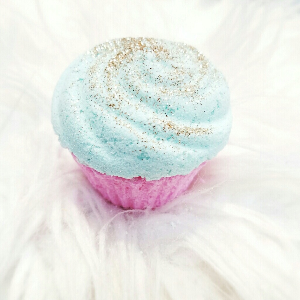 The cupcake bomb