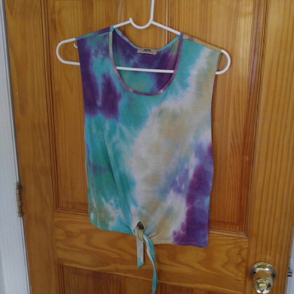 Top sleevesless.like new. size s.