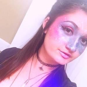 Meet your Posher, Elyse