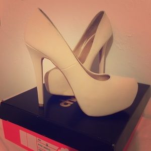 Almond Platform Pumps