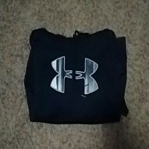 Young Man's Under Armor H-storm hoodie