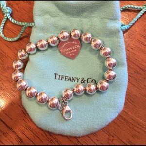 RETURN TO TIFFANY®
BEAD BRACELET