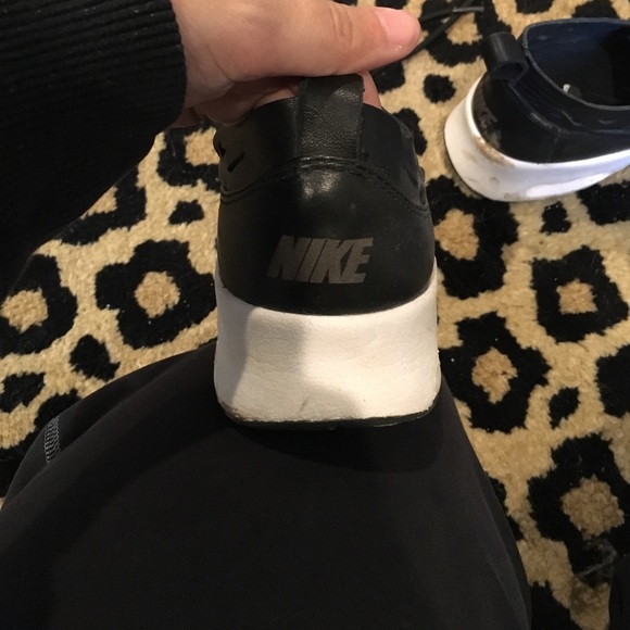 Leather Nike air max Thea joli - Picture 3 of 4