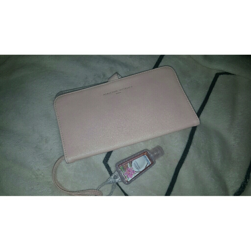 Adrienne Vittadini Blush Pink Wallet