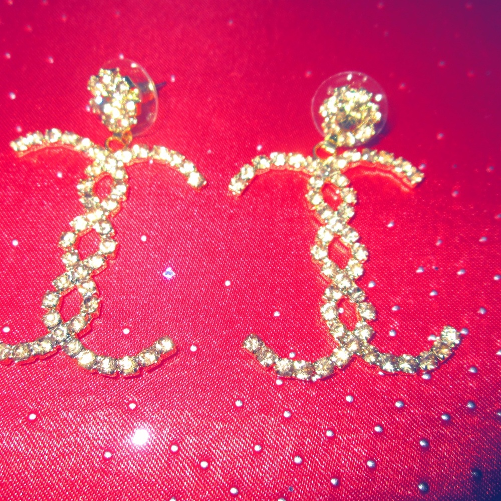 💋💞Fabulous Double C Loop Designer Inspired Fashion Earrings
