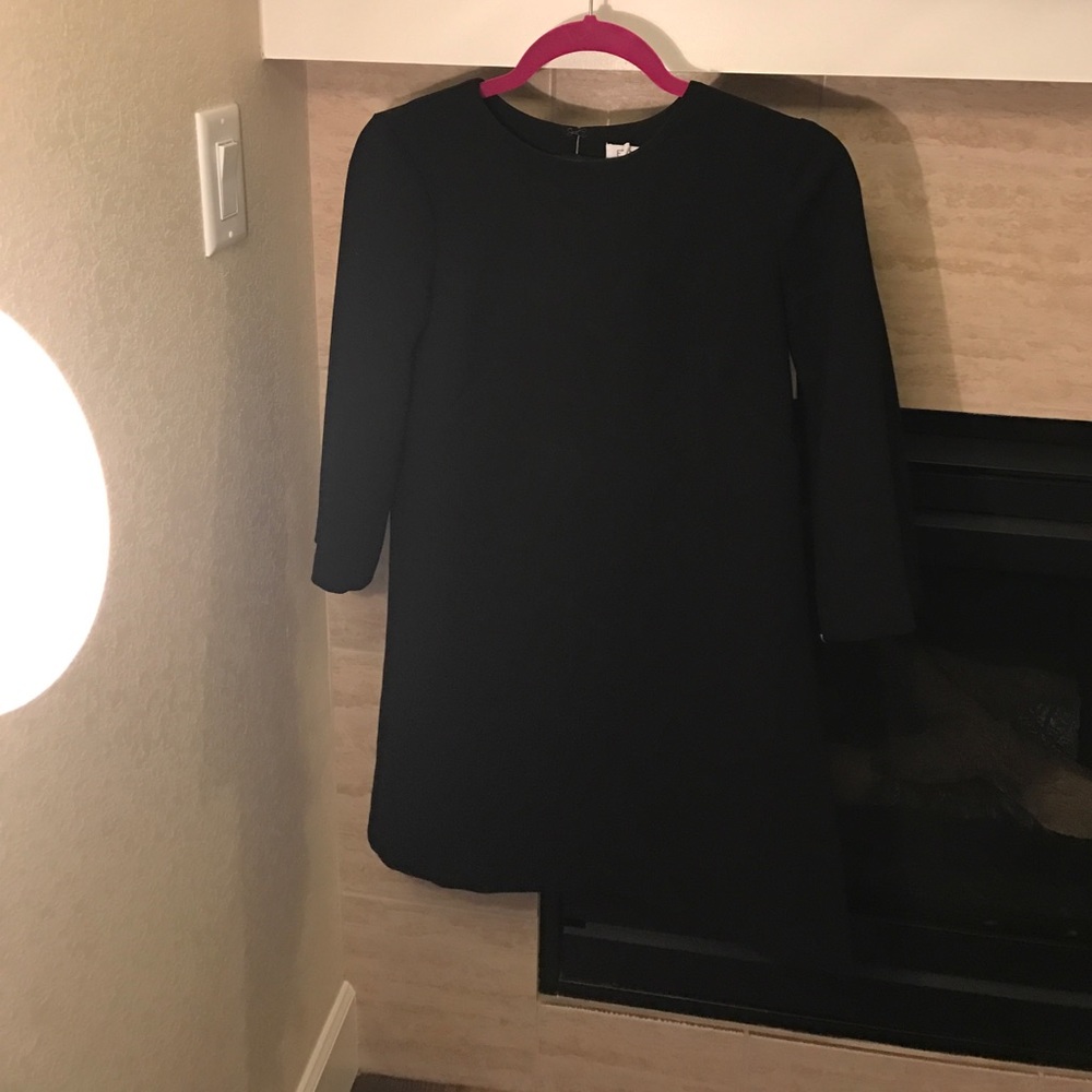 Adorable BCBG little black dress!