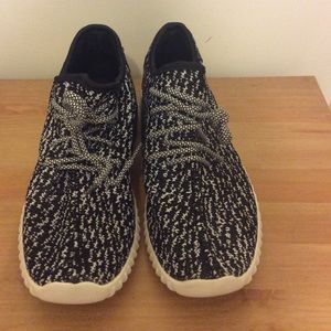 unisex breathable athletic shoes