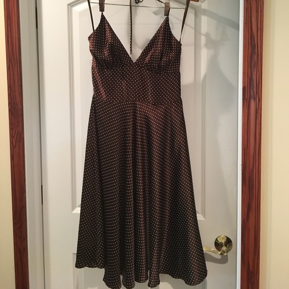 Sexy Pinup-style Halter - Picture 2 of 4