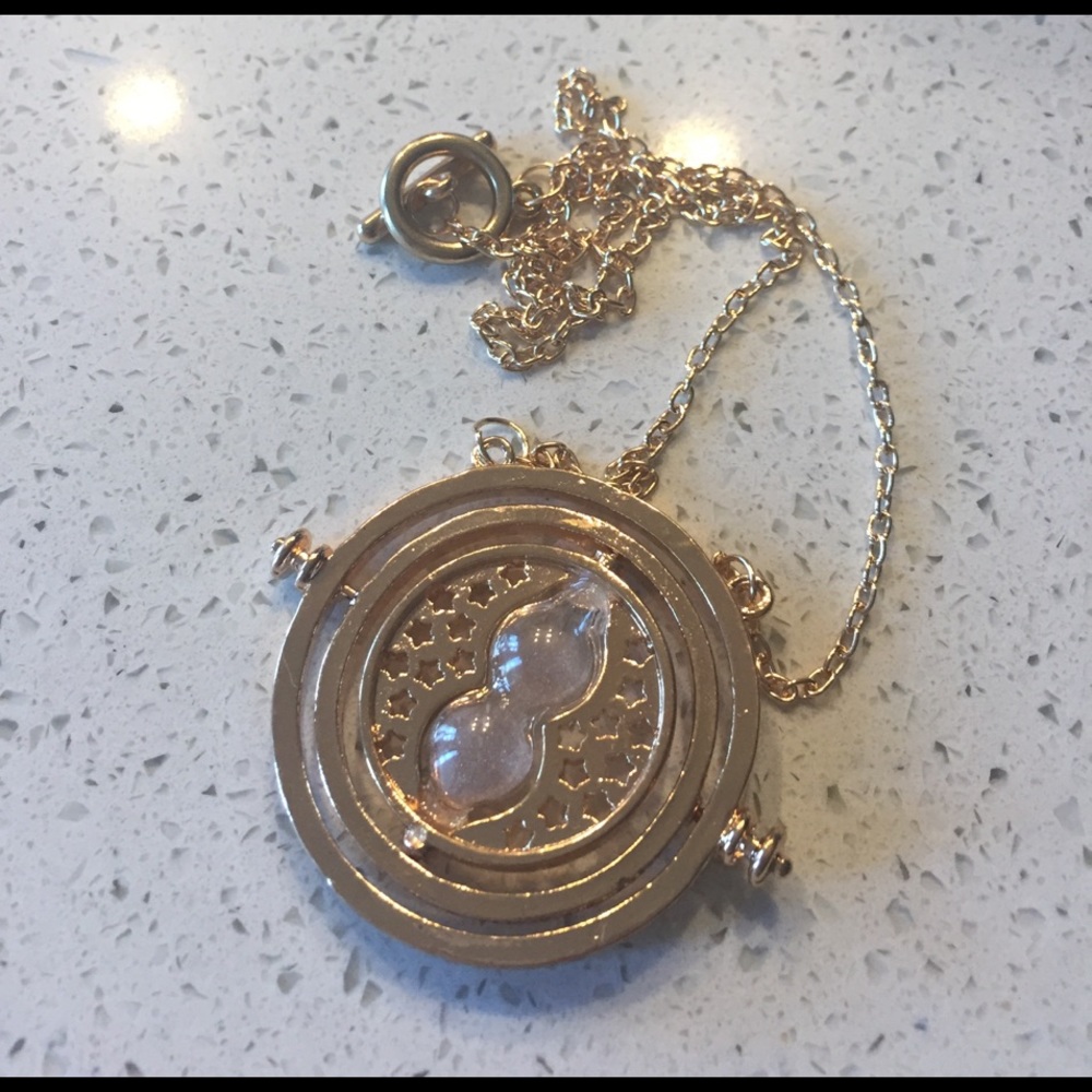 ❌SOLD❌Harry Potter Time Turner Necklace