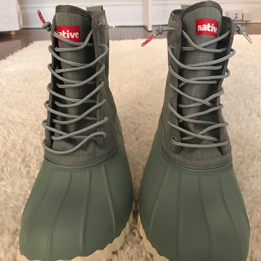 Native boots - never worn!