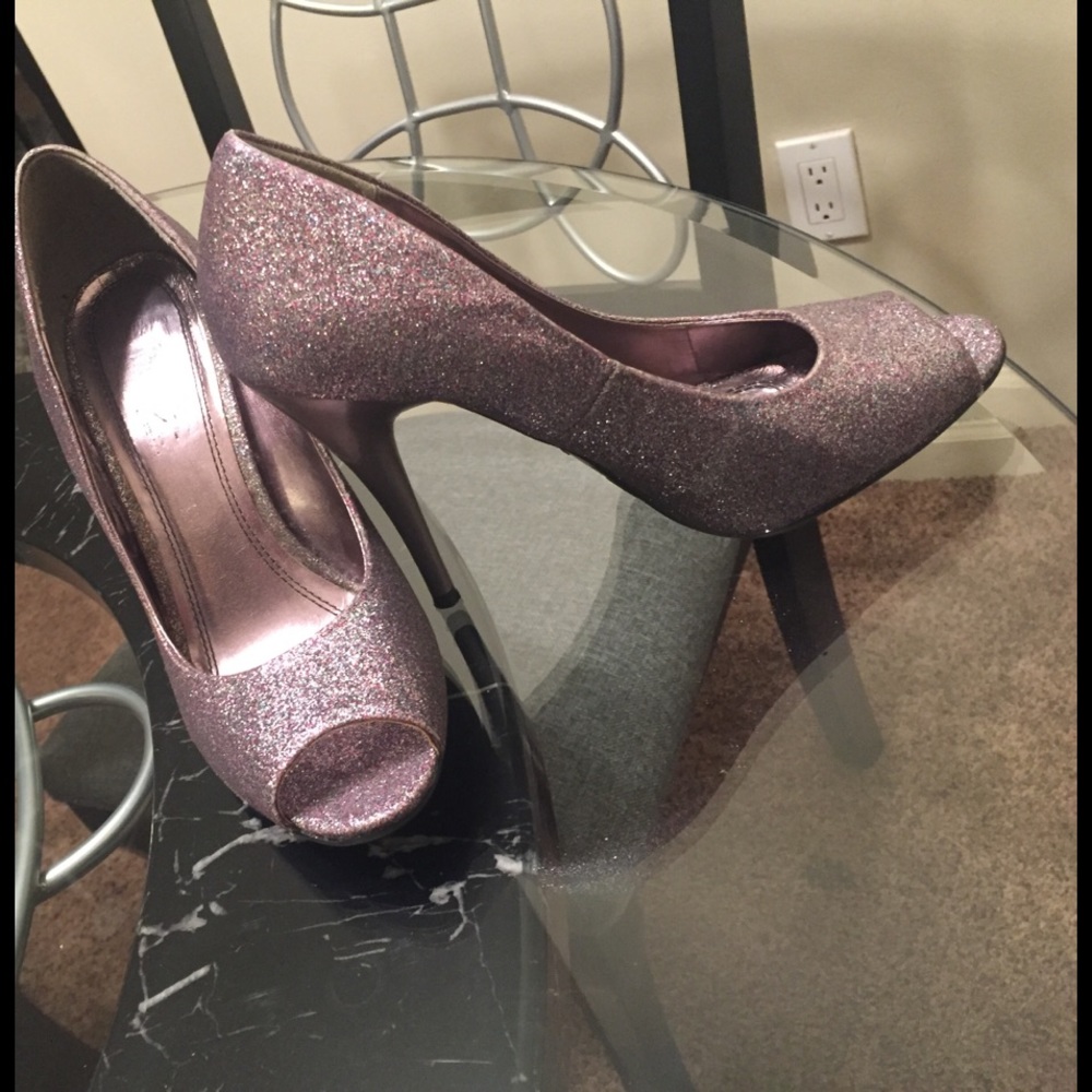 Glittery party 🎉 shoes