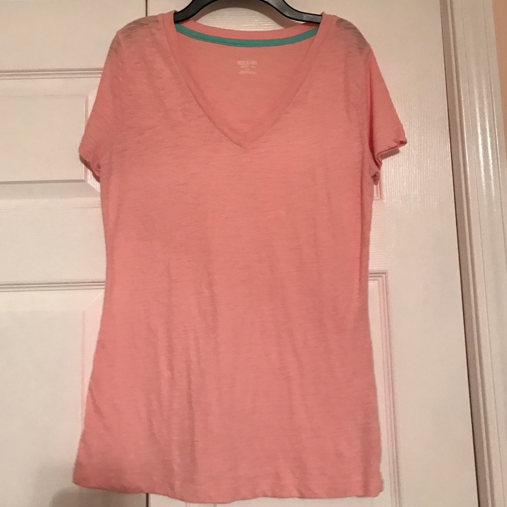 Mossimo tee shirt. Barely worn!
