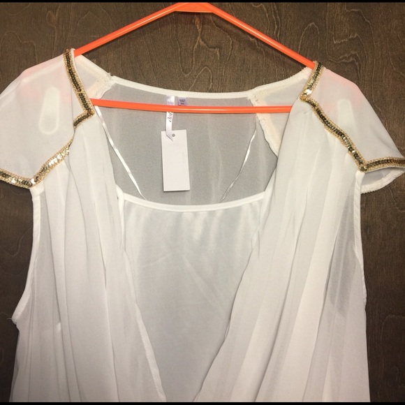 White & Gold Blouse - Picture 2 of 5