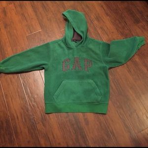 Boys size small(6-7) Gap pullover hoodie