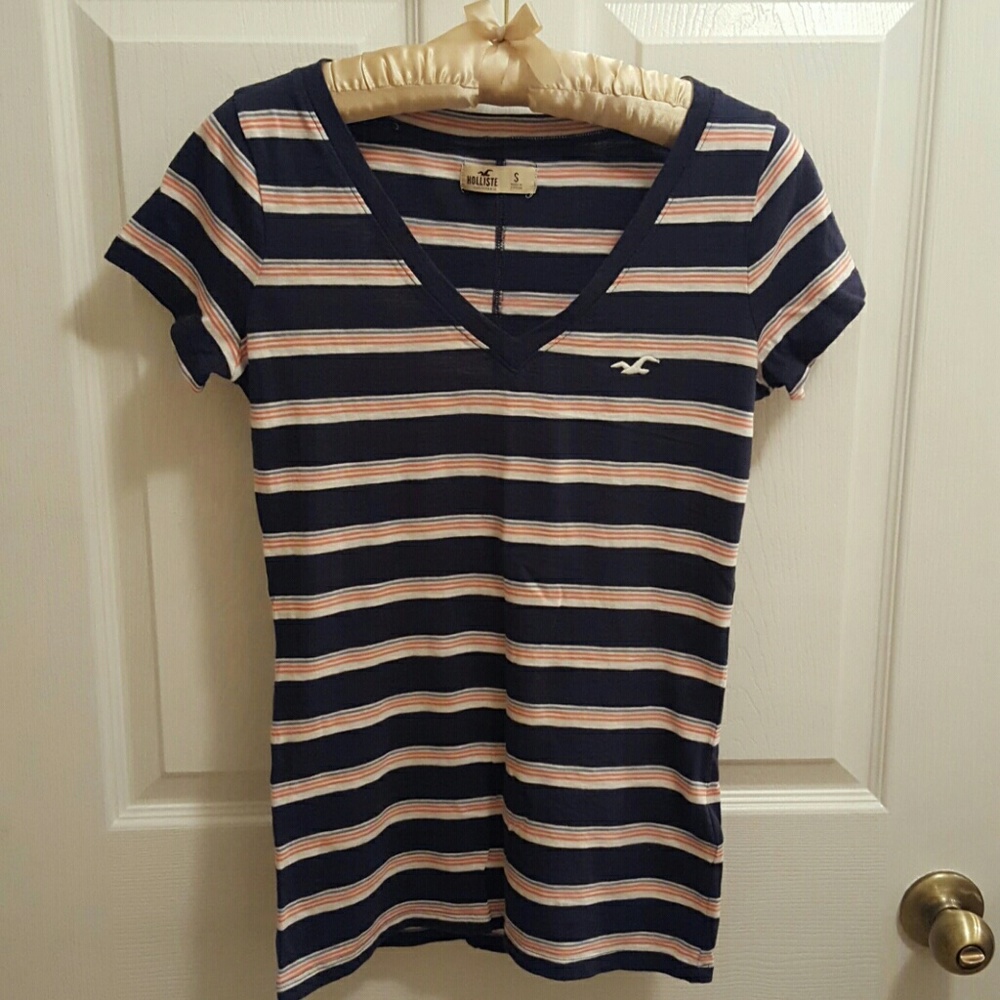 Hollister blue, white and pink T-shirt size S.