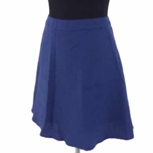 SOLD OUT ‼️Blue Skater Skirt - Picture 3 of 4