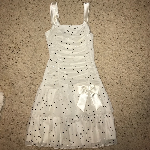 Short prom/formal dress. Offers welcome - Picture 1 of 3