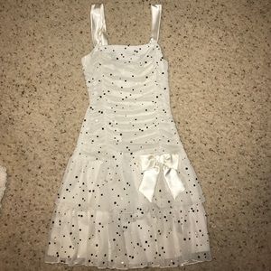 Short prom/formal dress. Offers welcome