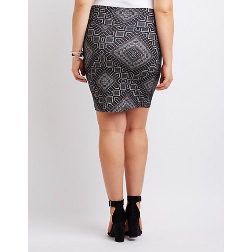 Print Bodycon Mini Skirt - Picture 3 of 4
