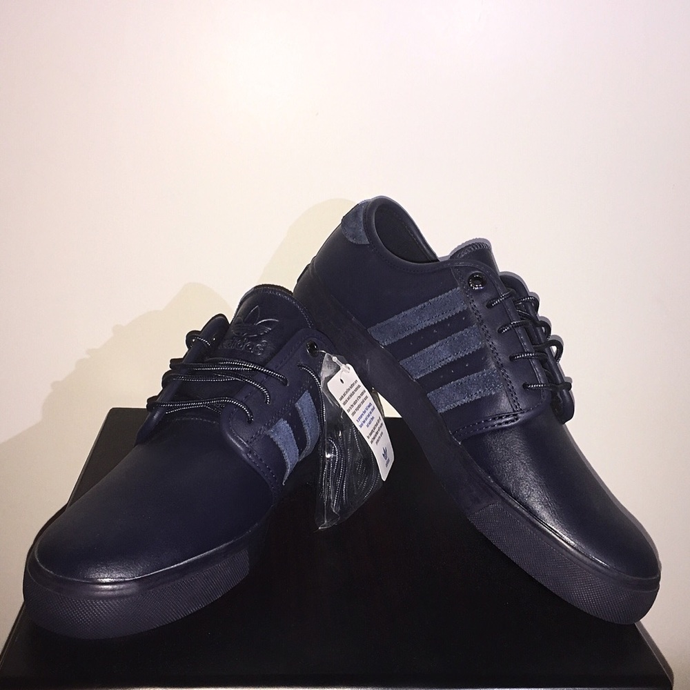 🔺!Final Price!🔺NEW!◀️Navy Blue Adidas▶️