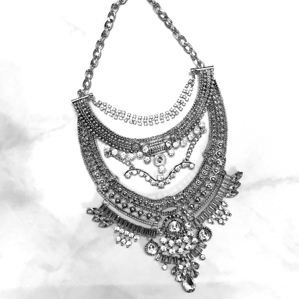 Statement necklace