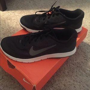 Nike FS Lite Run 2