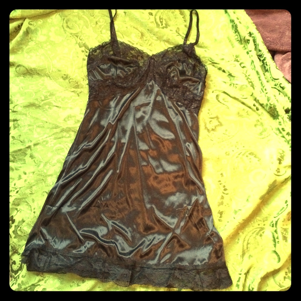 Super cute "little black" nighty!