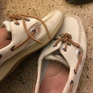 Womens white and Silver sperrys