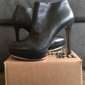 Vince Camuto leather ankle booties. So sexy!